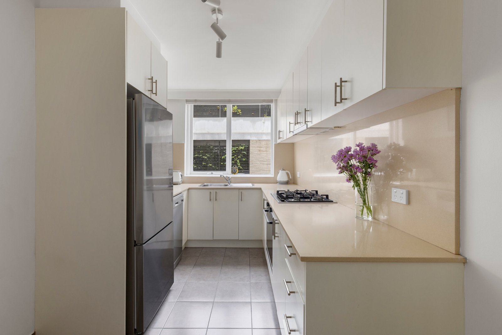 6/99 Mathoura Road, Toorak, 3142