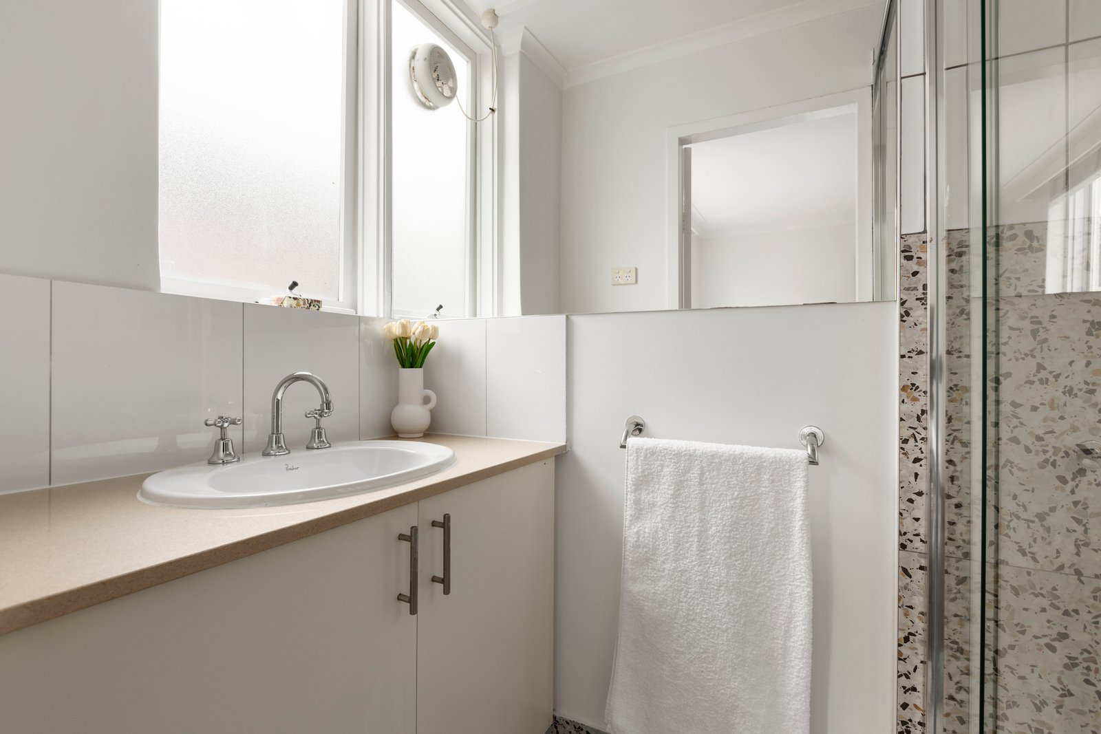 6/99 Mathoura Road, Toorak, 3142