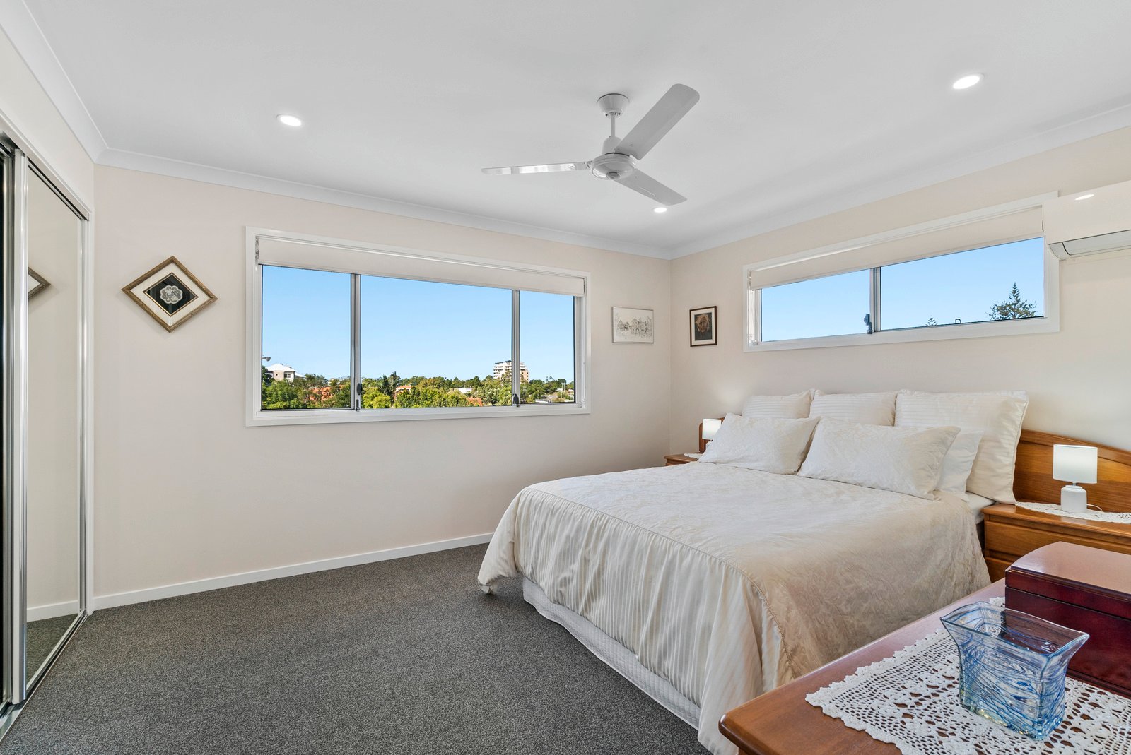 69A McLean Street COOLANGATTA 5