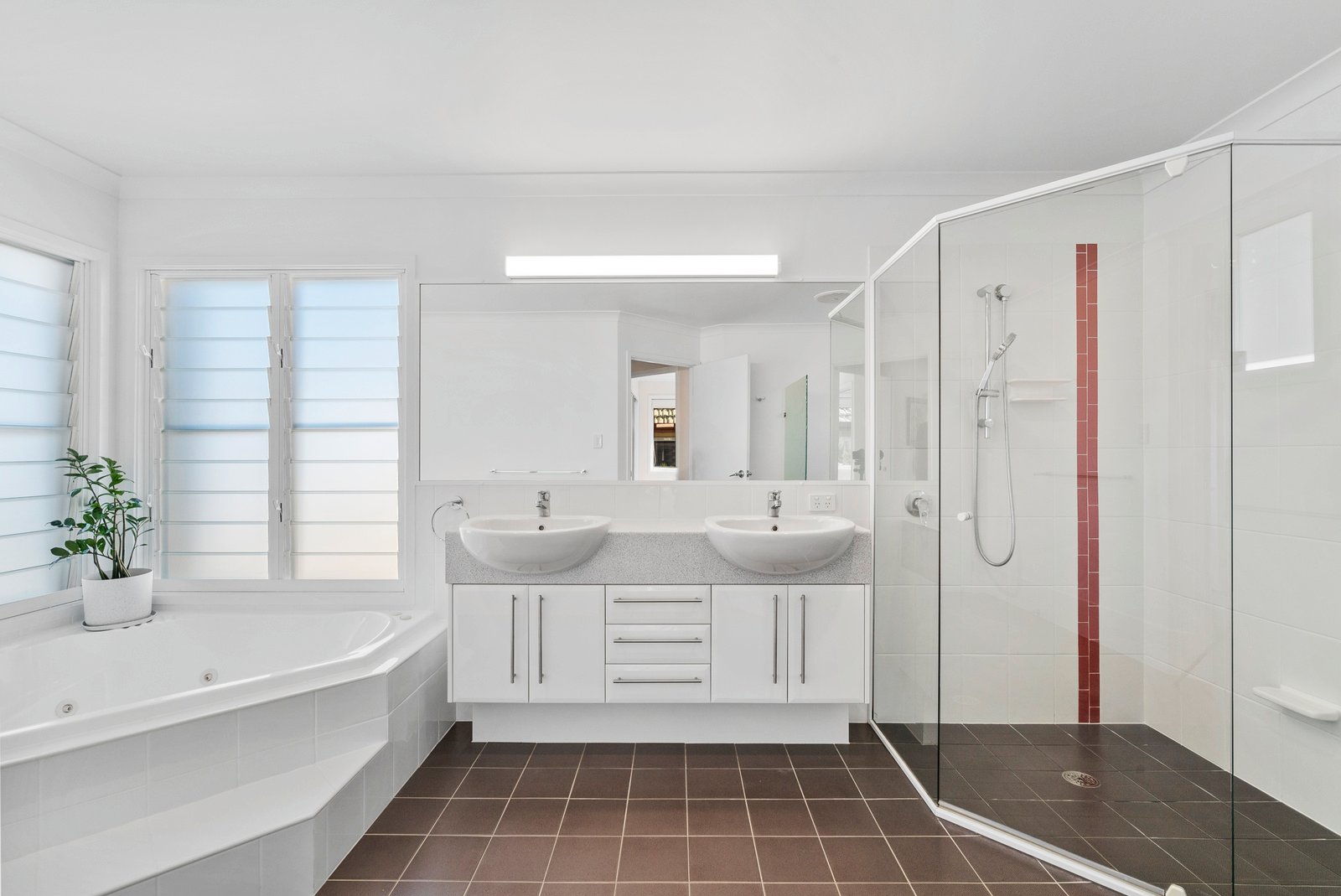 69A McLean Street COOLANGATTA 6