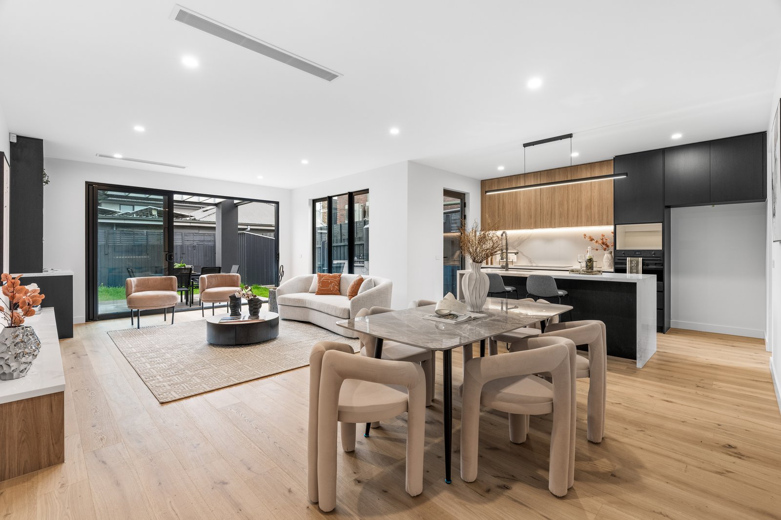 Gallery: 69b Tambet Street