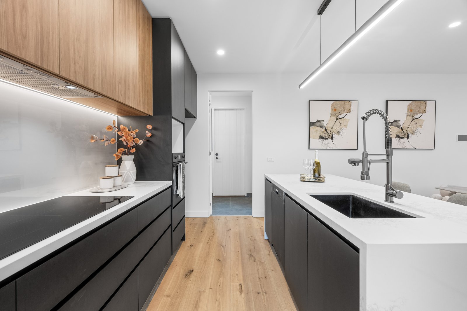 Gallery: 69b Tambet Street