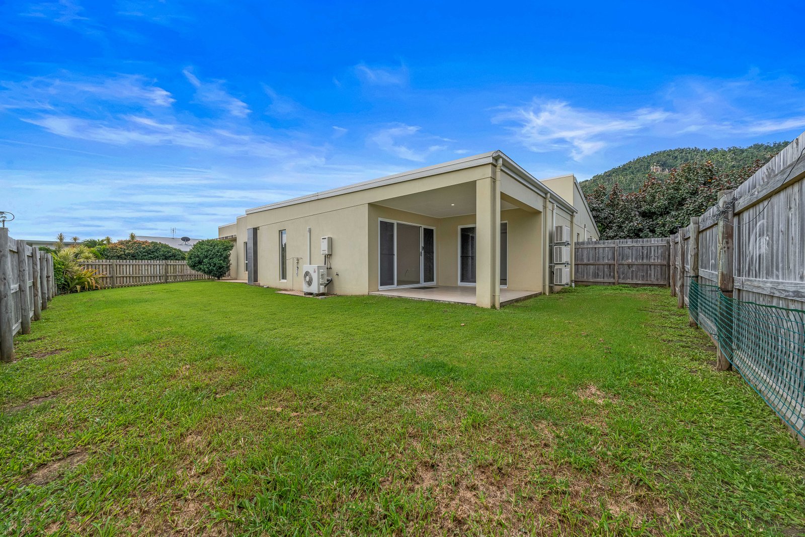 6a and 6b Leichardt Place CANNONVALE 12