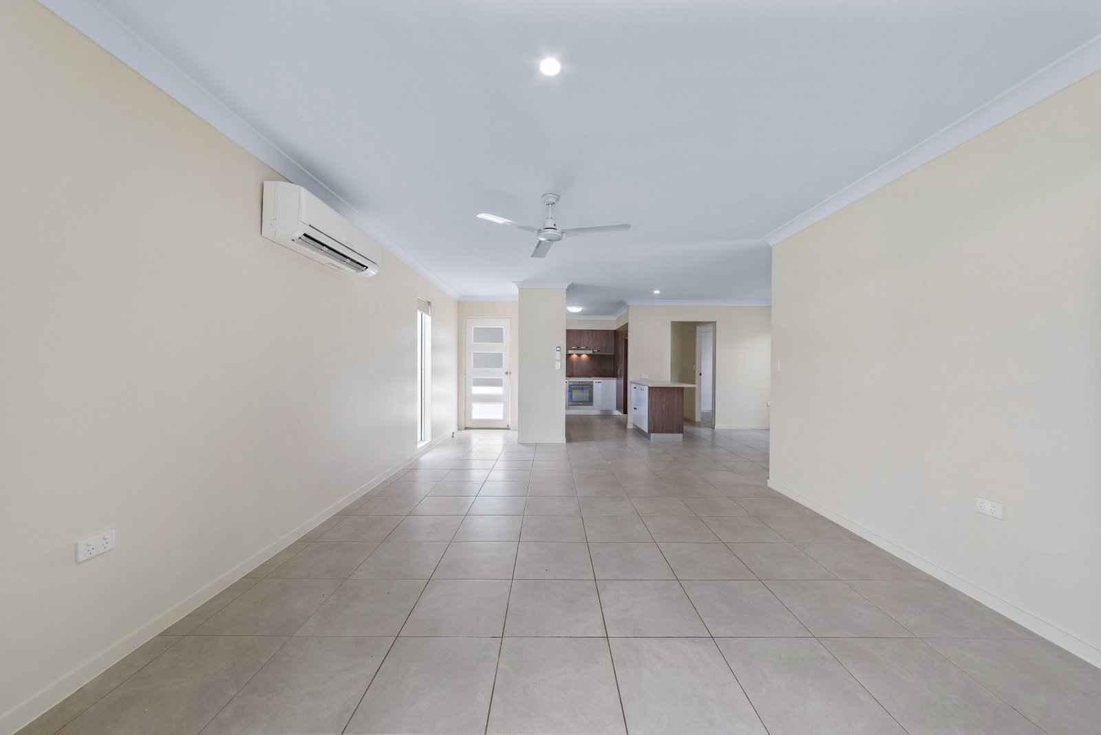 6a and 6b Leichardt Place CANNONVALE 13