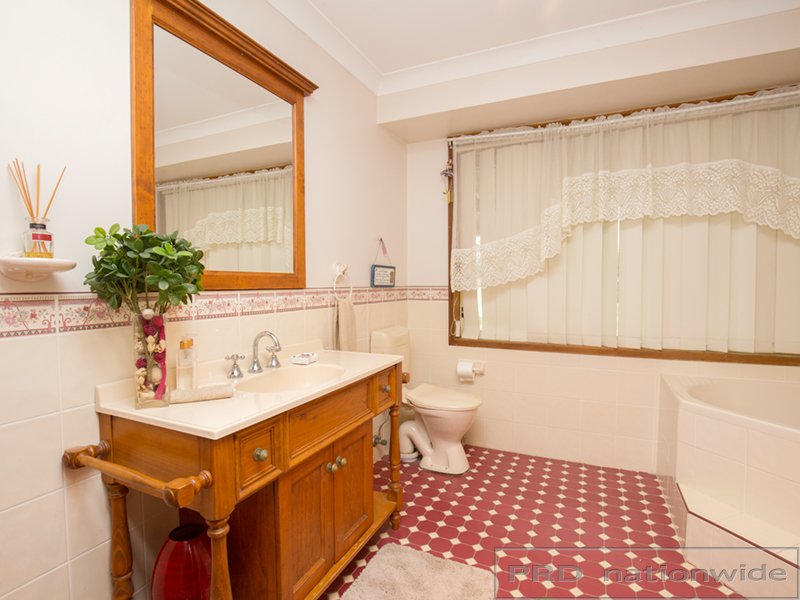 6A Averys Lane HEDDON GRETA 19