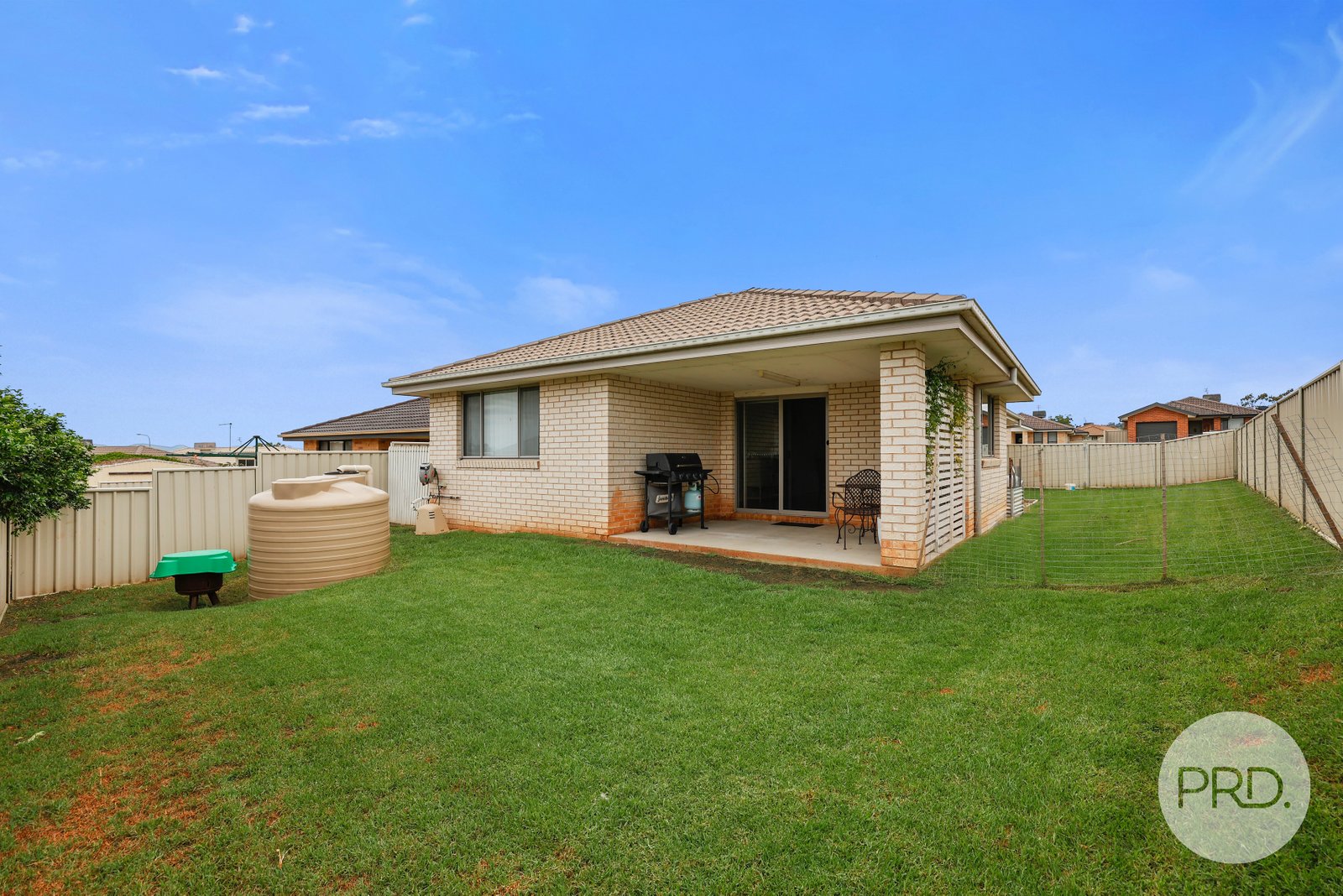 6a Brushbox Grove TAMWORTH 15