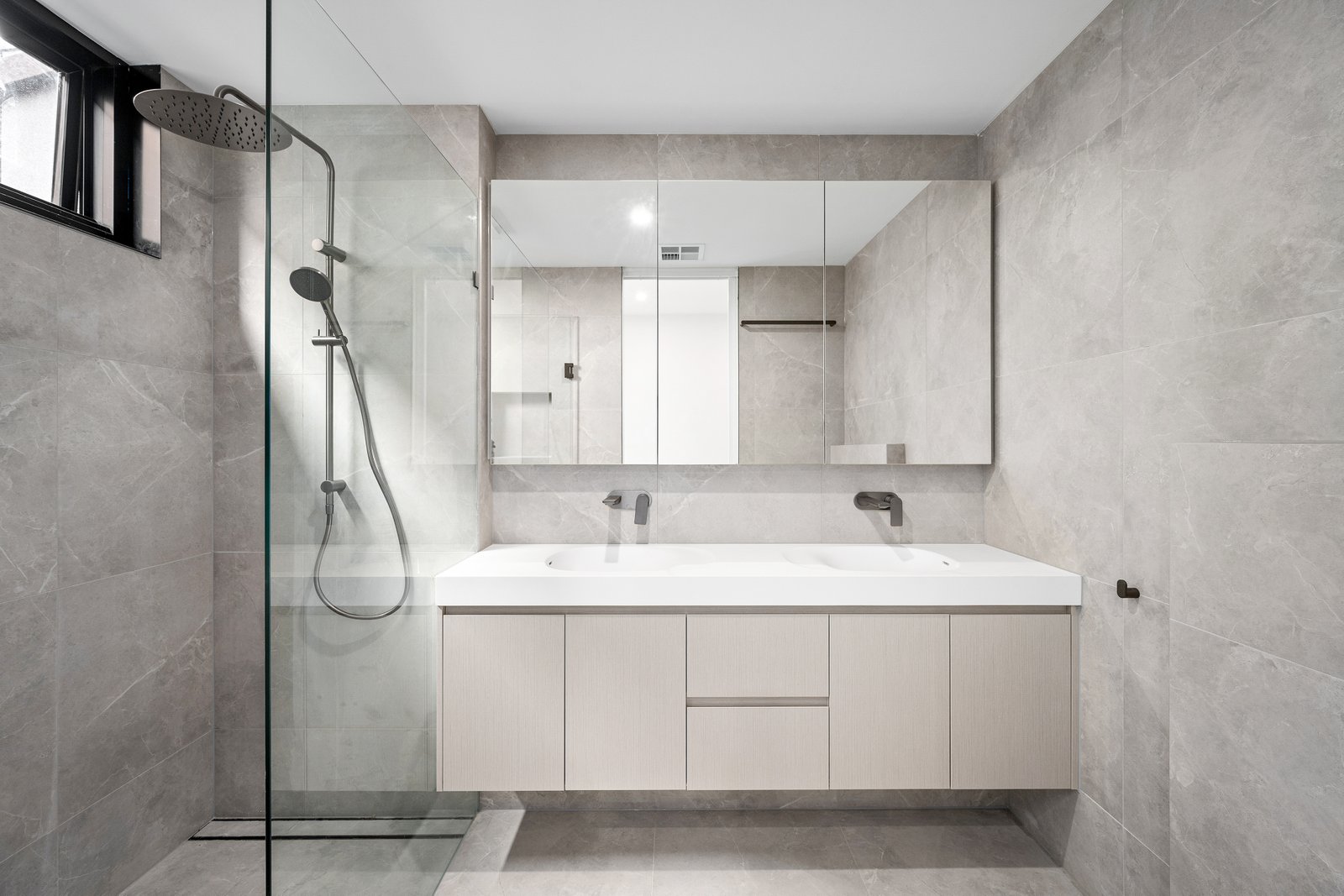 Real Estate and Property in 6a Chloris Crescent, Caulfield, VIC