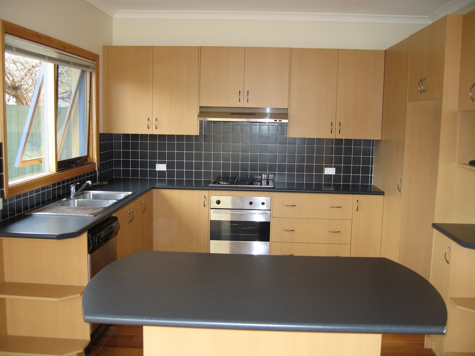 Gallery: 6a Clements Street