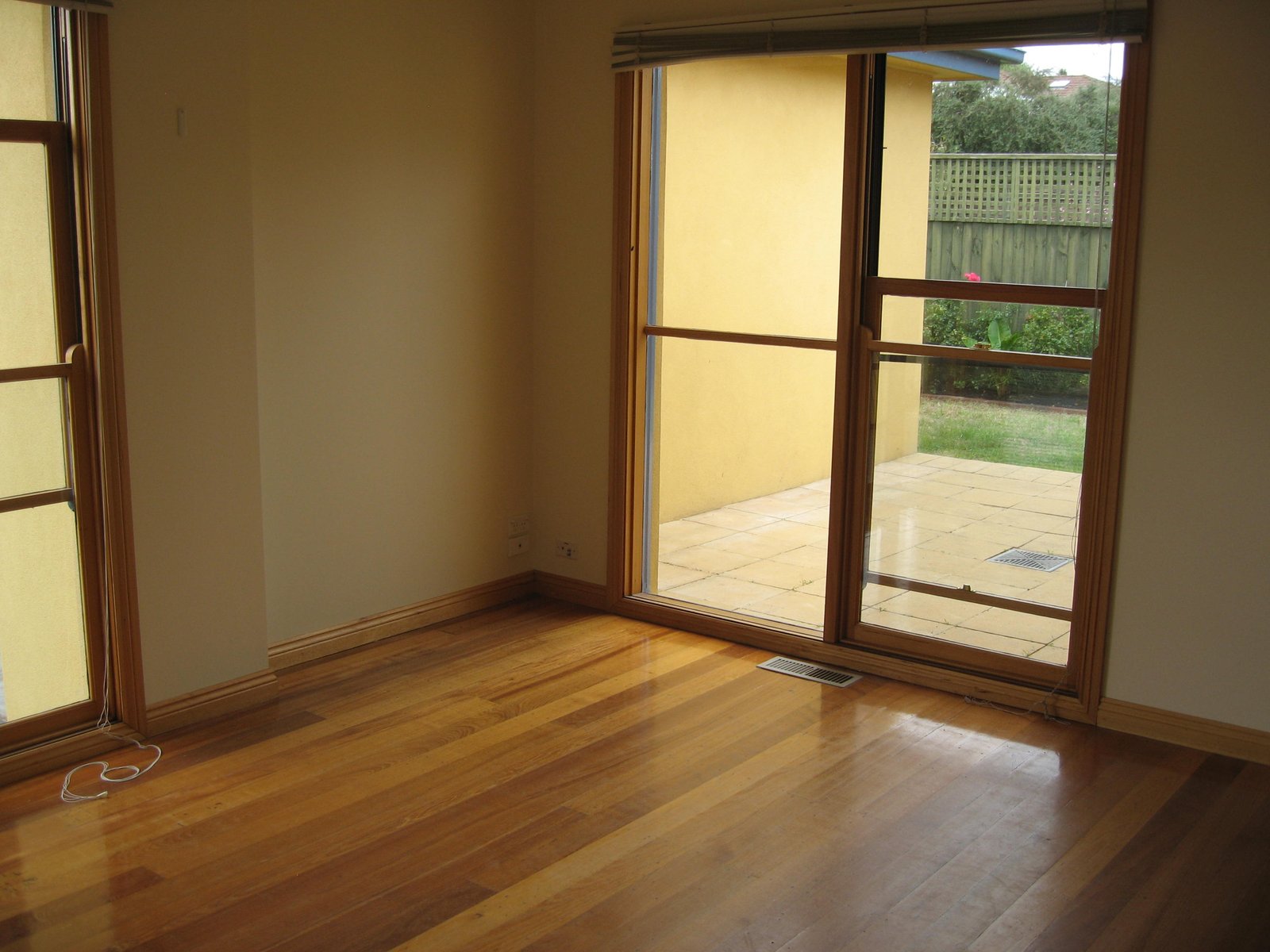 Gallery: 6a Clements Street