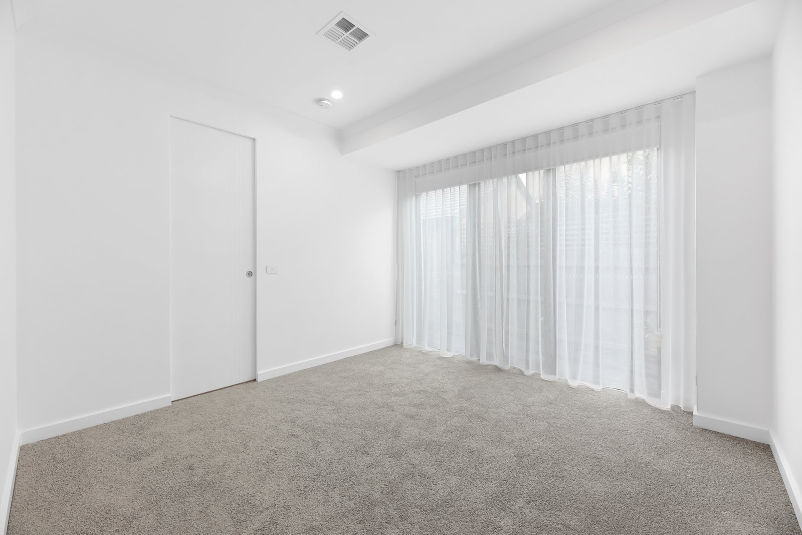 Gallery: 6A Debbie Street