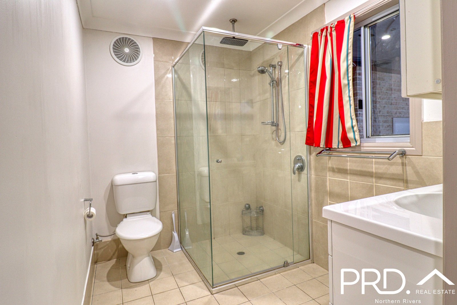 6a Florence Street GOONELLABAH 13