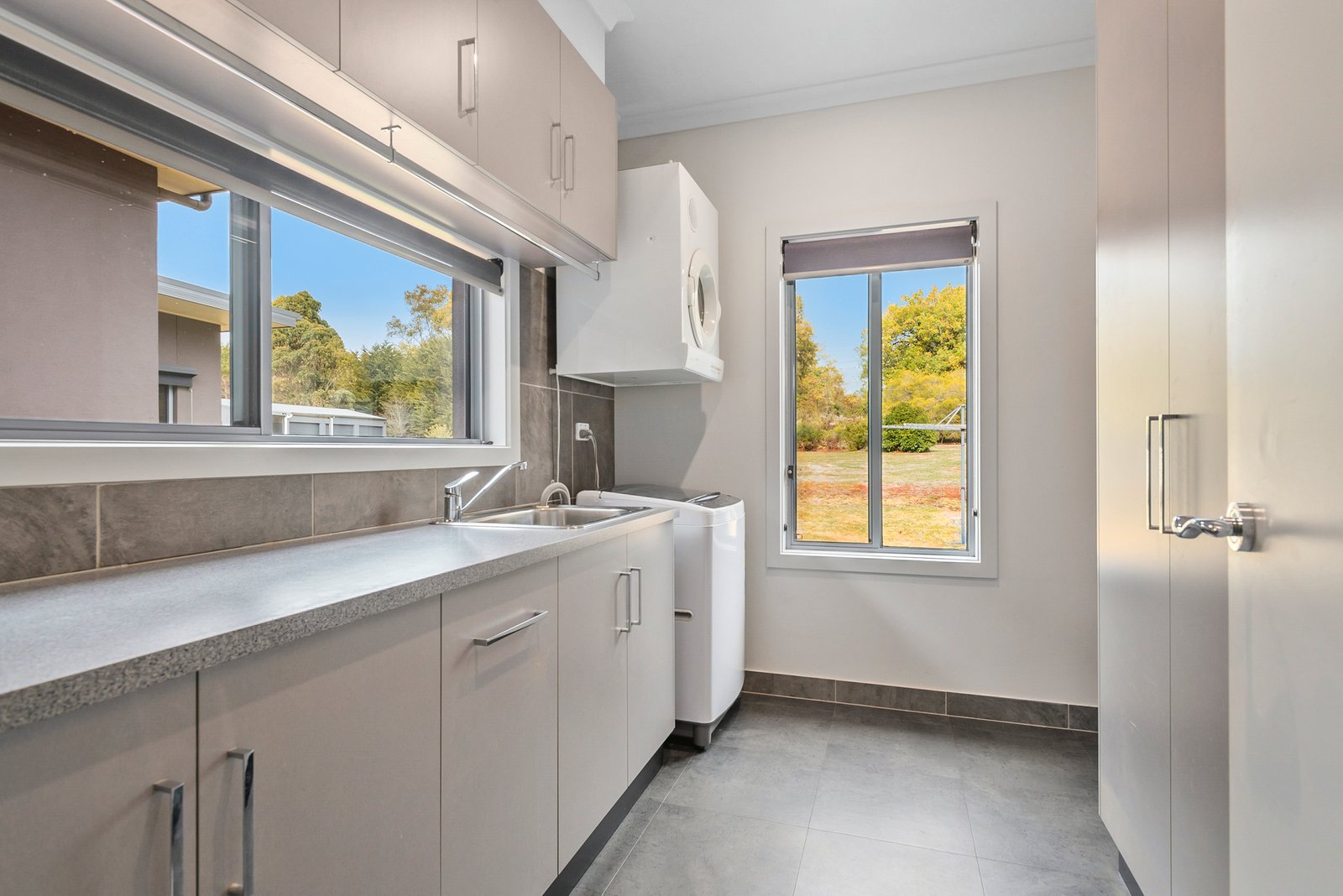 Real Estate and Property in 6A Gordon Court, Woodend, VIC