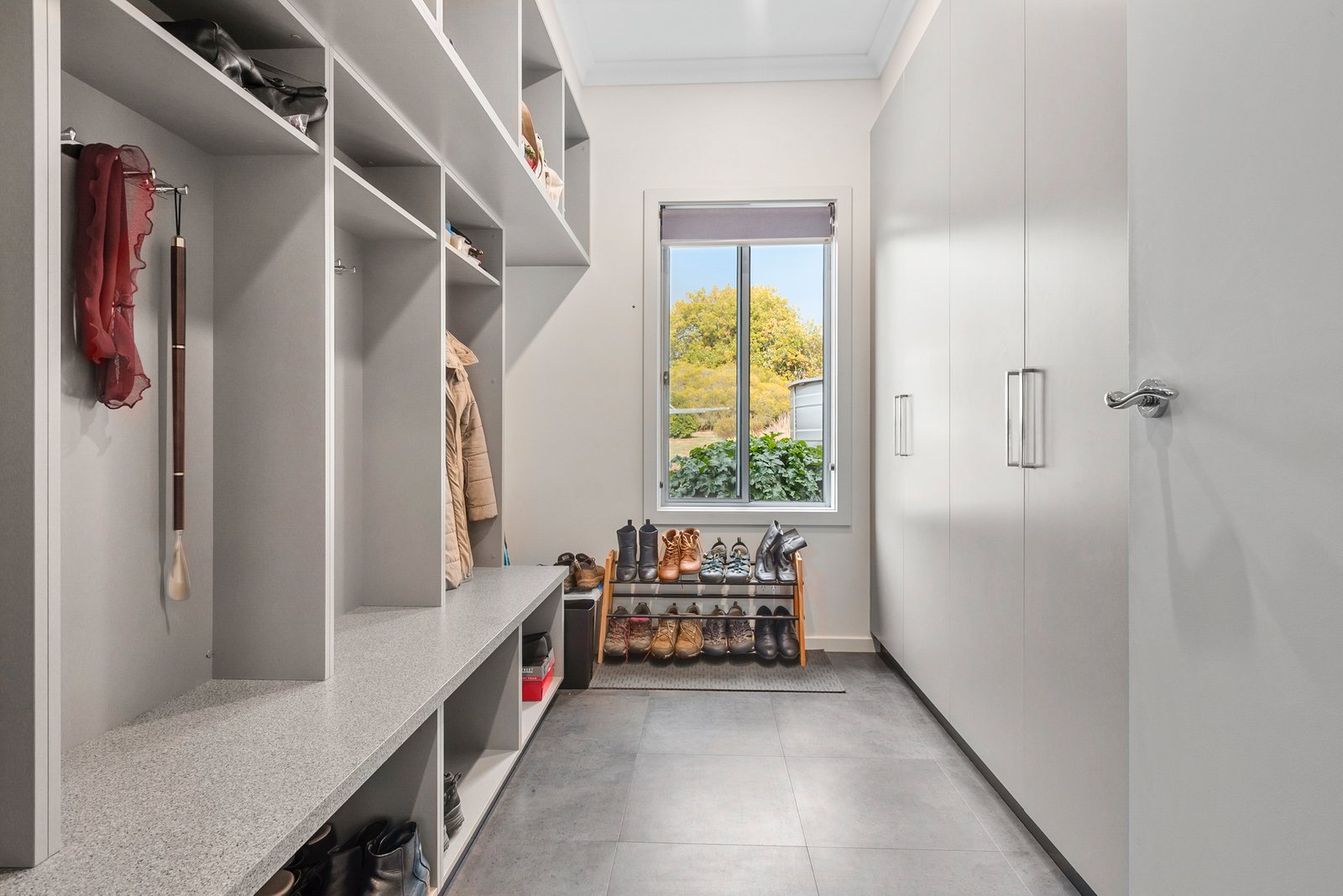 Real Estate and Property in 6A Gordon Court, Woodend, VIC