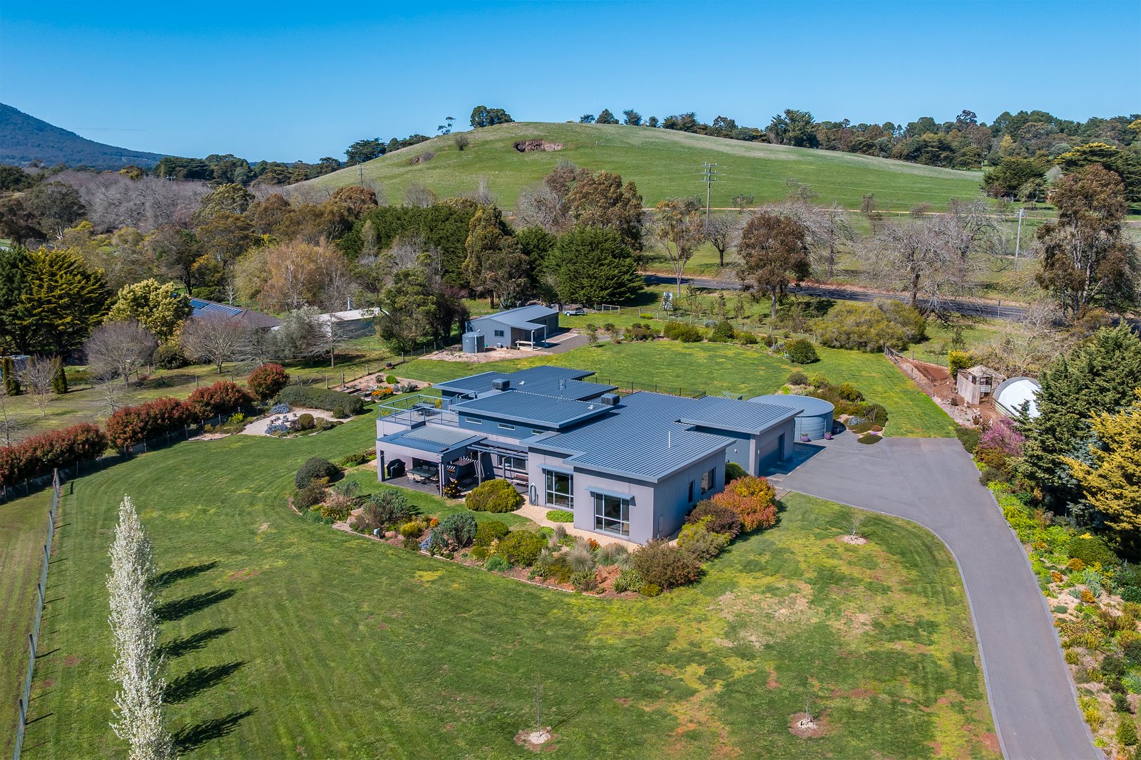 Real Estate and Property in 6A Gordon Court, Woodend, VIC