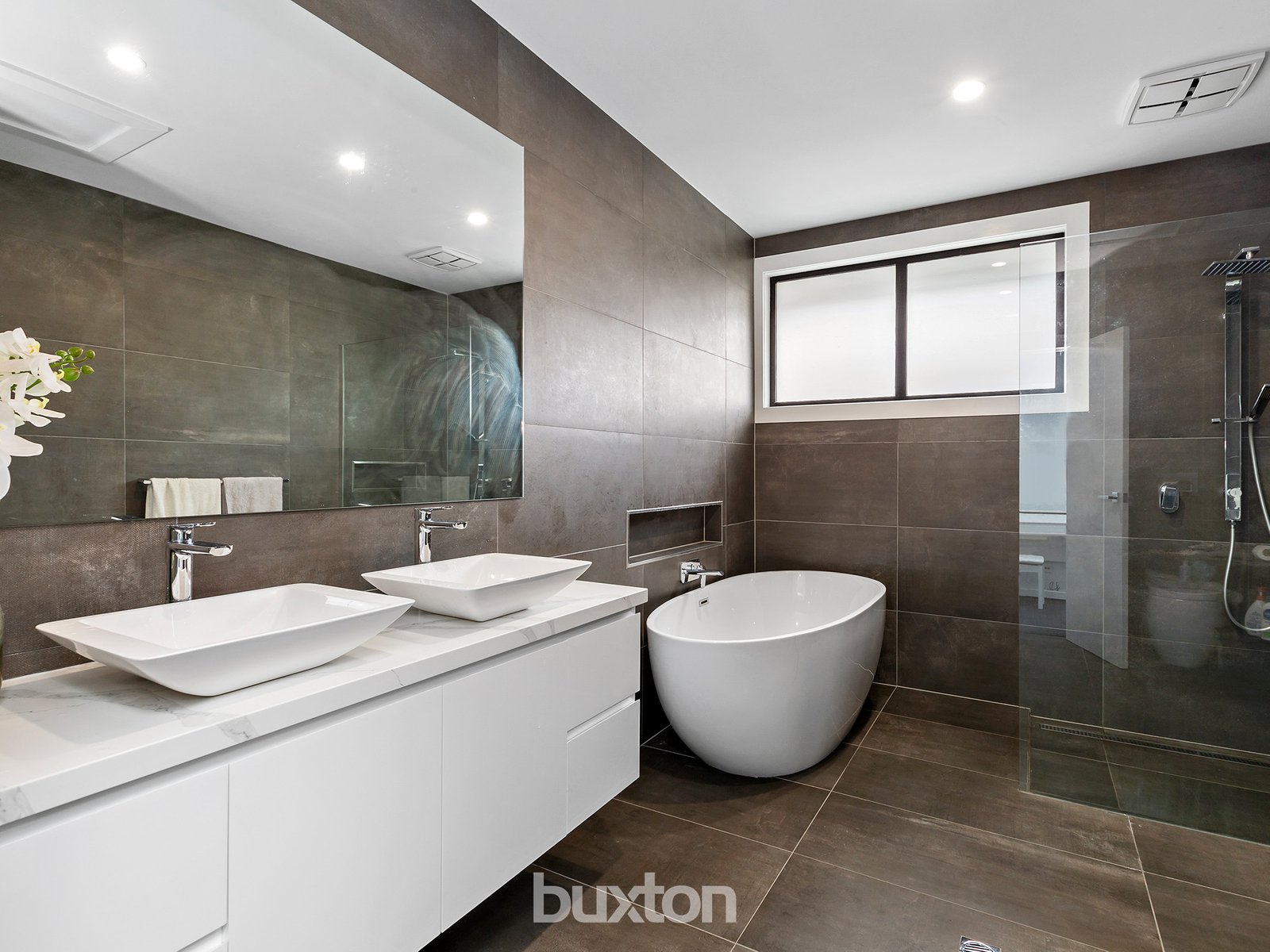 Gallery: 6A Lesden Street