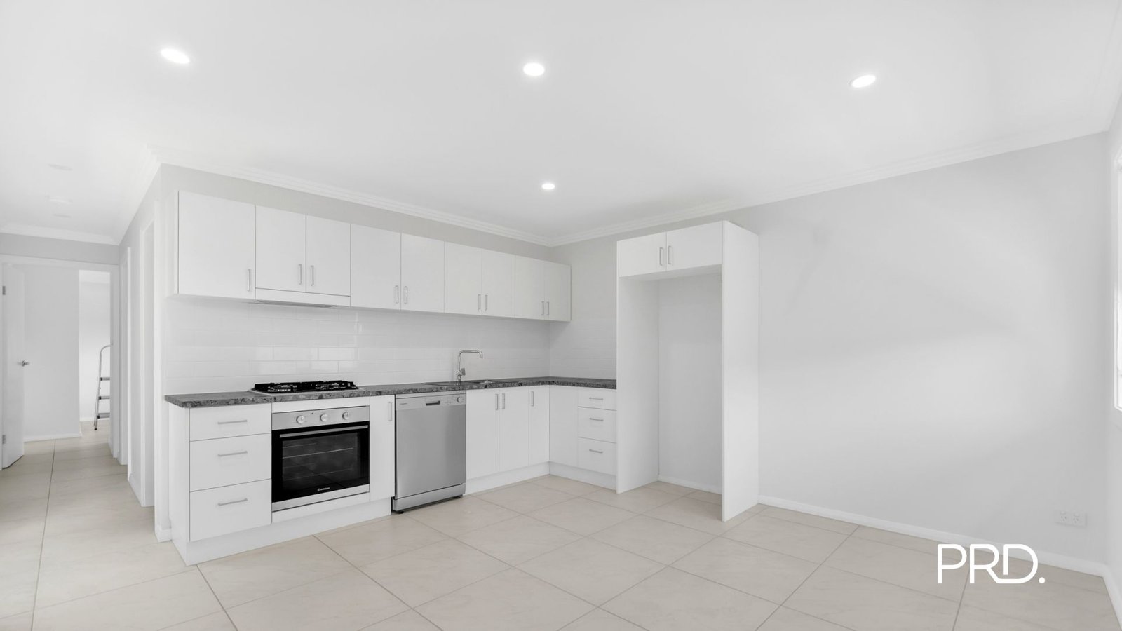 6A Oriole St  Glenmore Park 5