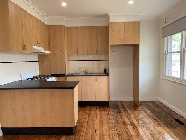 Gallery: 6A Ridge Avenue