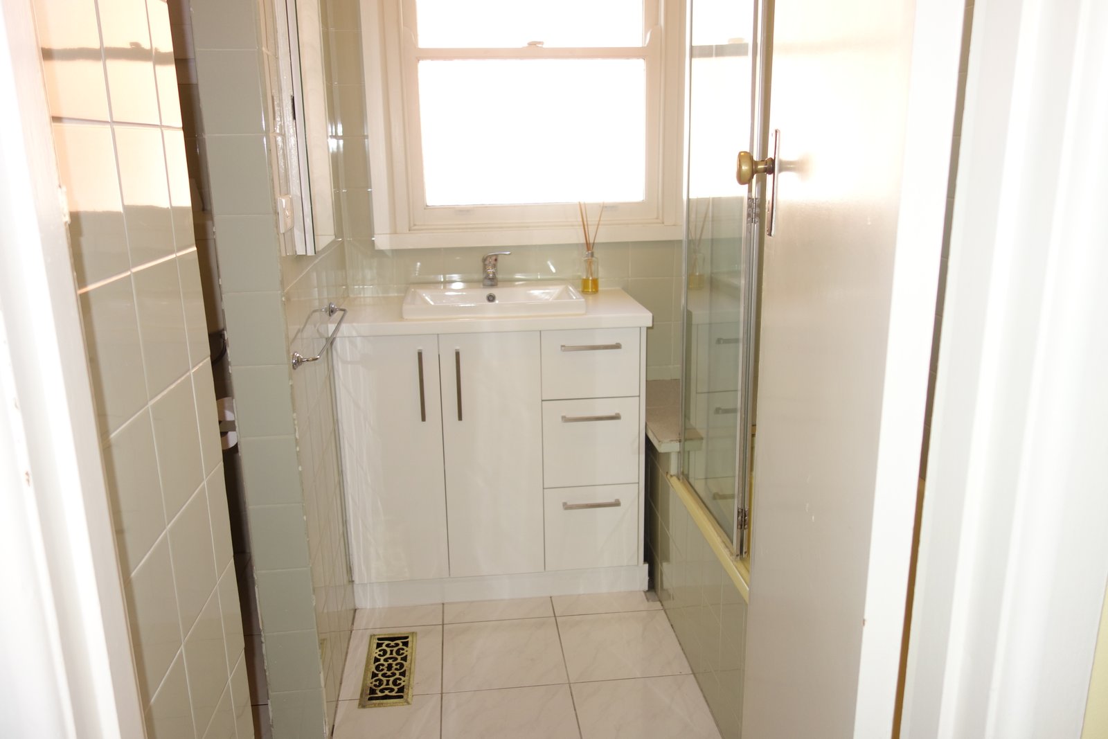 Gallery: 6A Ridge Avenue