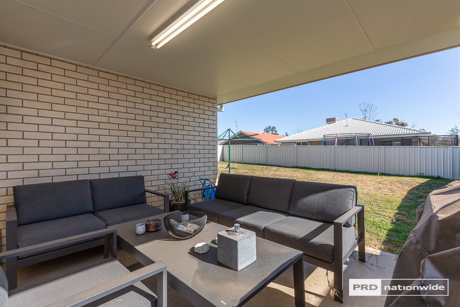 6a Rosehill Place TAMWORTH 16