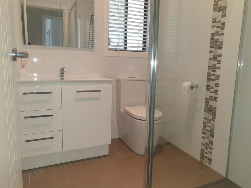 6a Songlark Place TAMWORTH 3