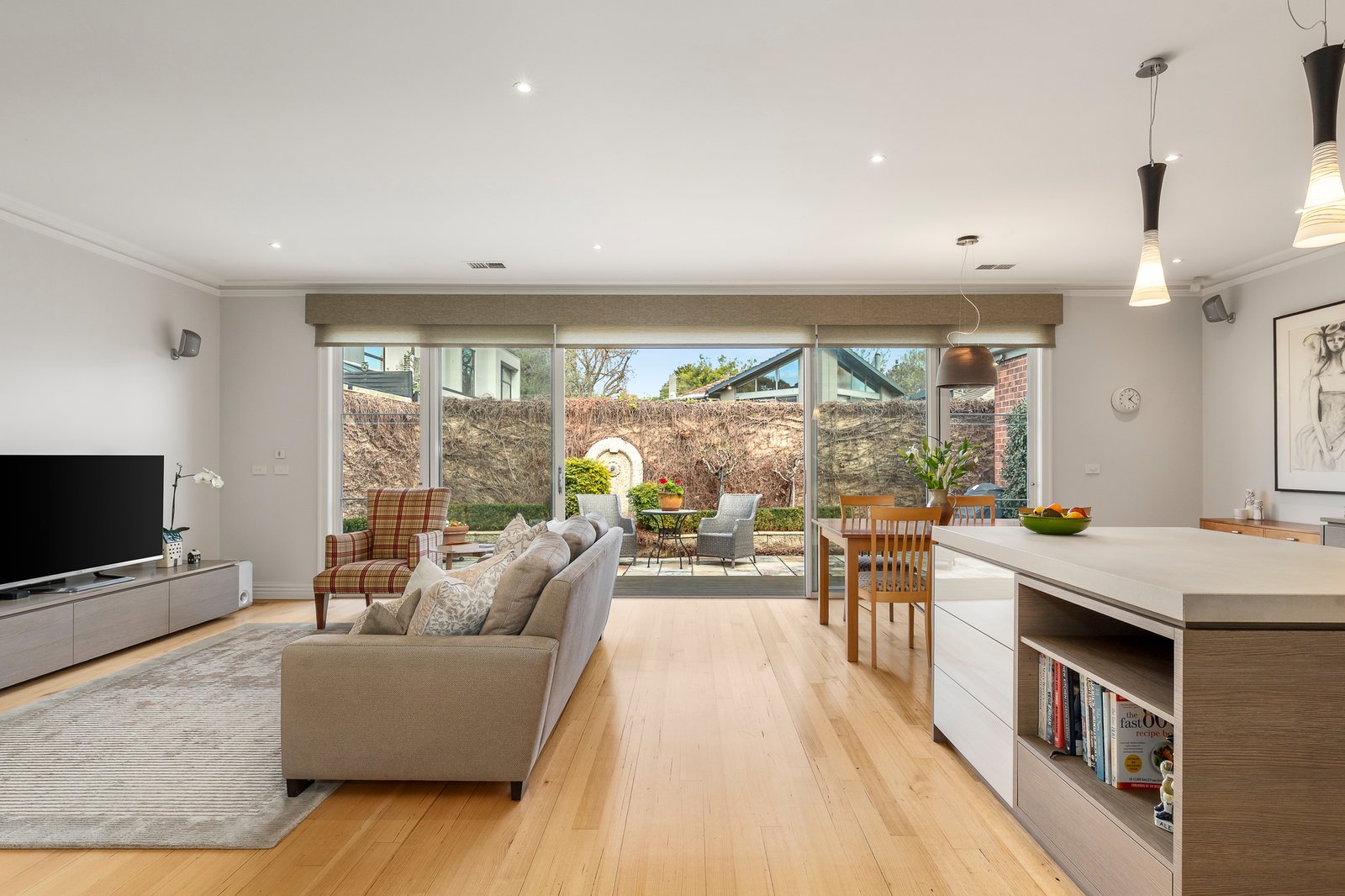 Gallery: 6a Thorburn Street
