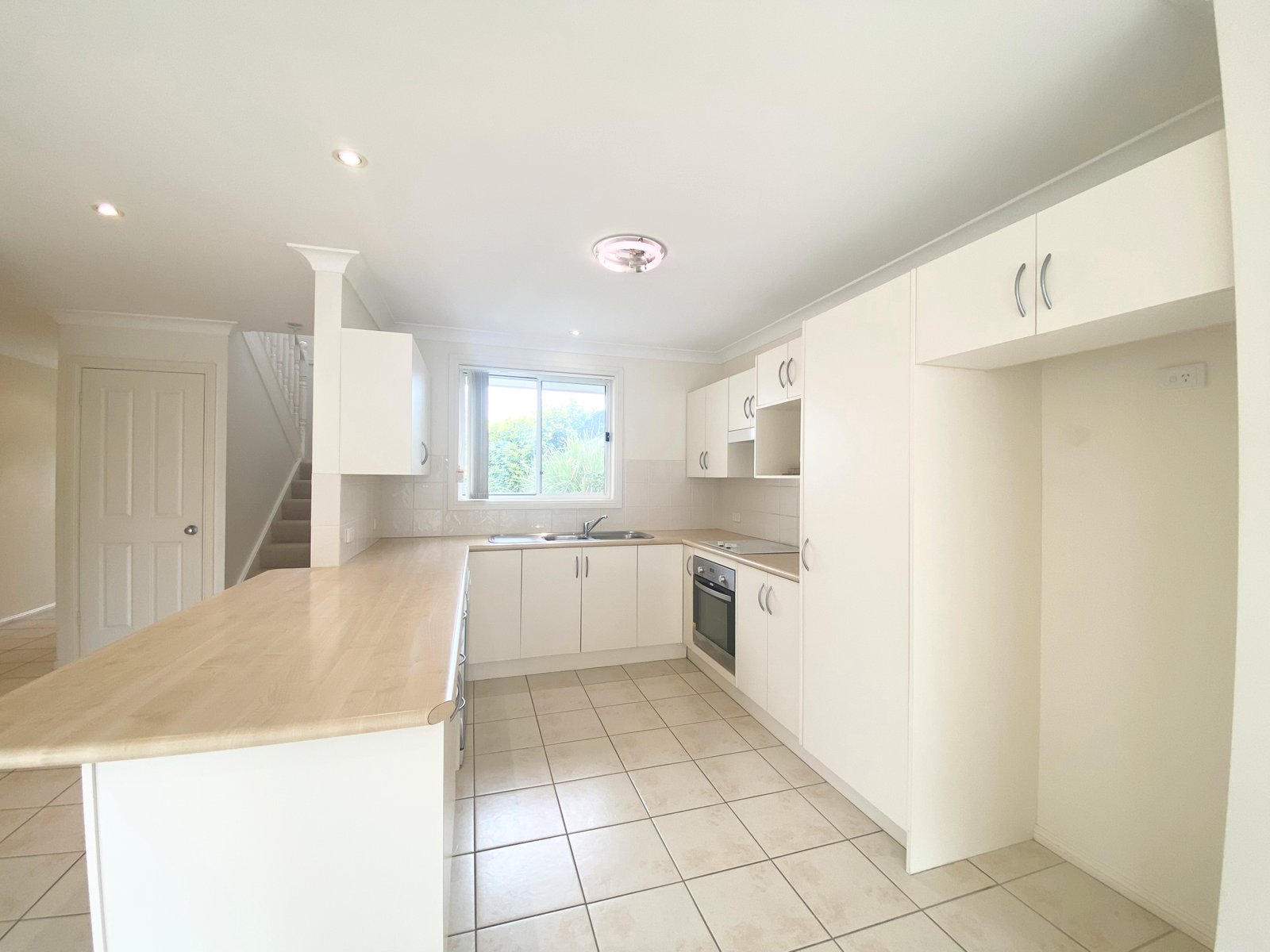 6A Whiting Place CORLETTE 3