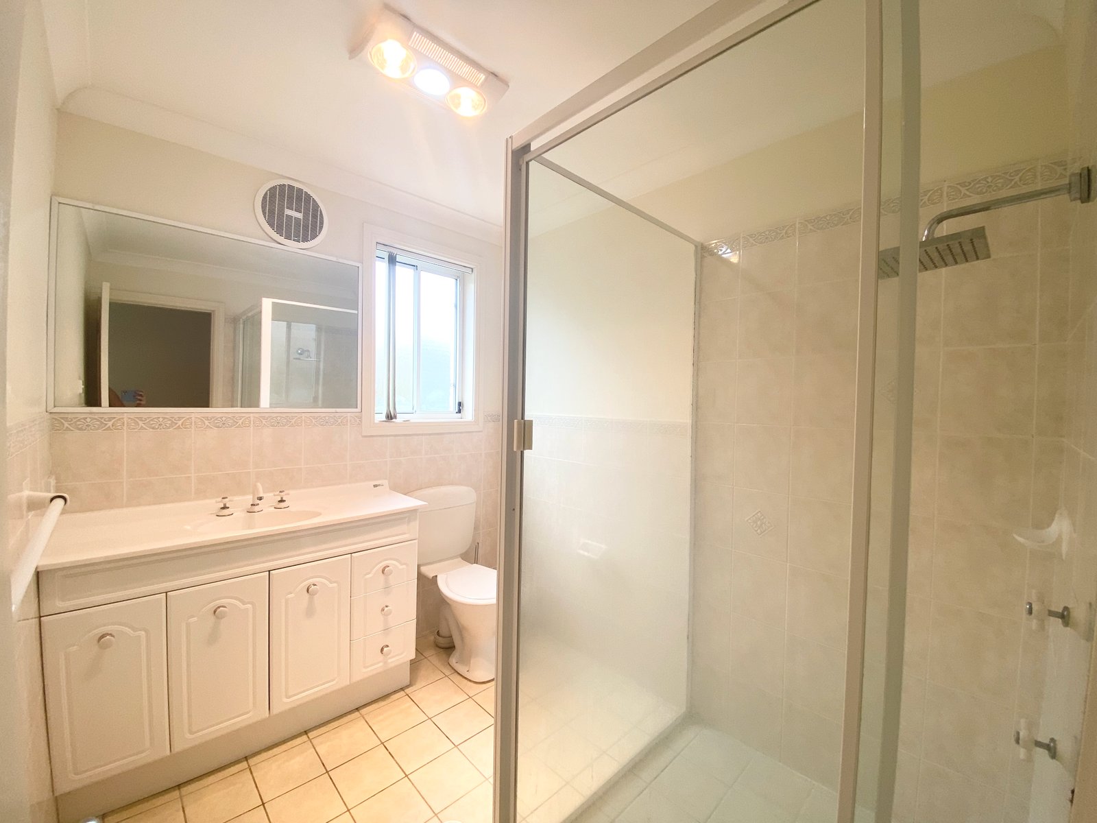 6A Whiting Place CORLETTE 6