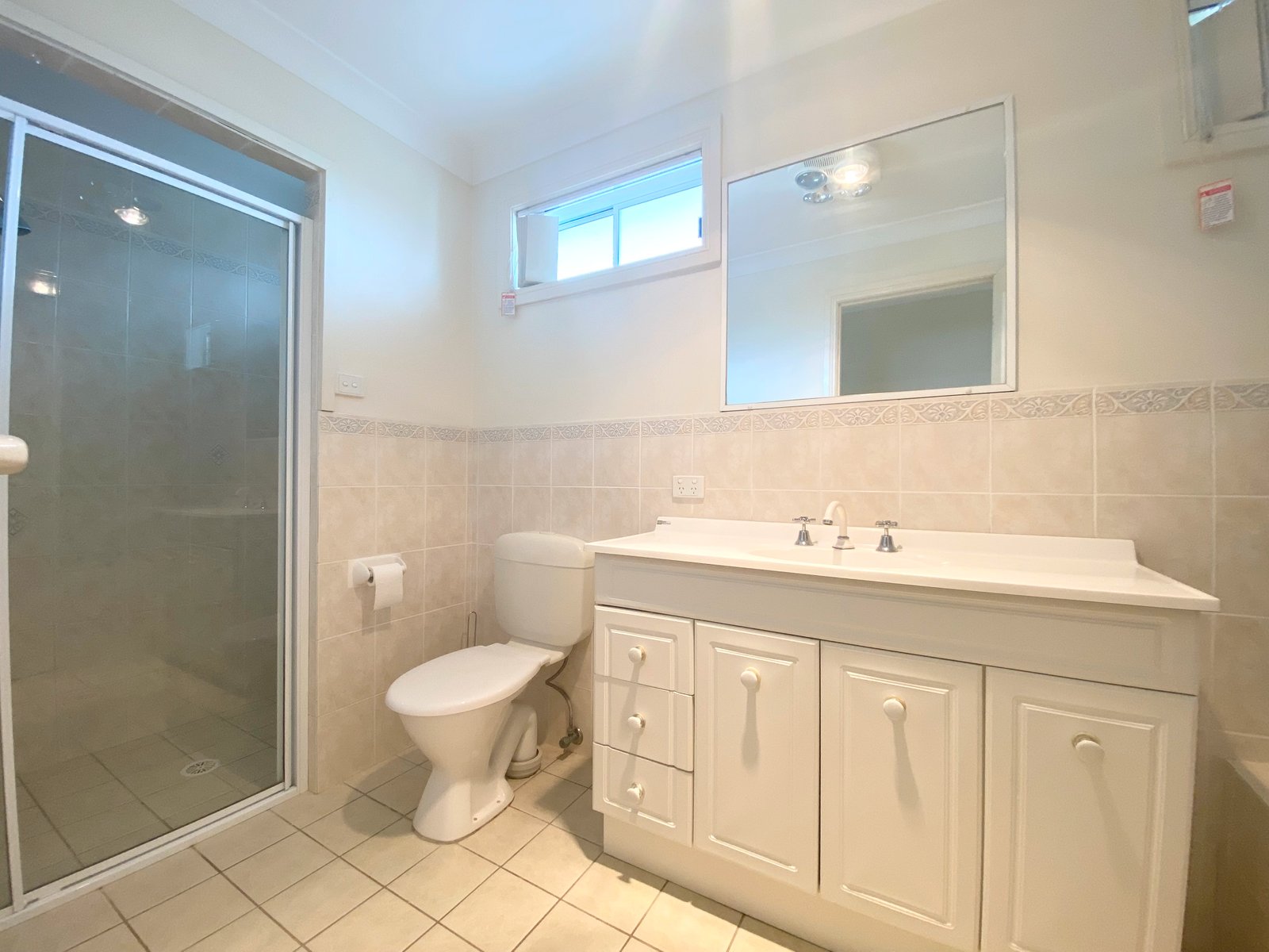 6A Whiting Place CORLETTE 10