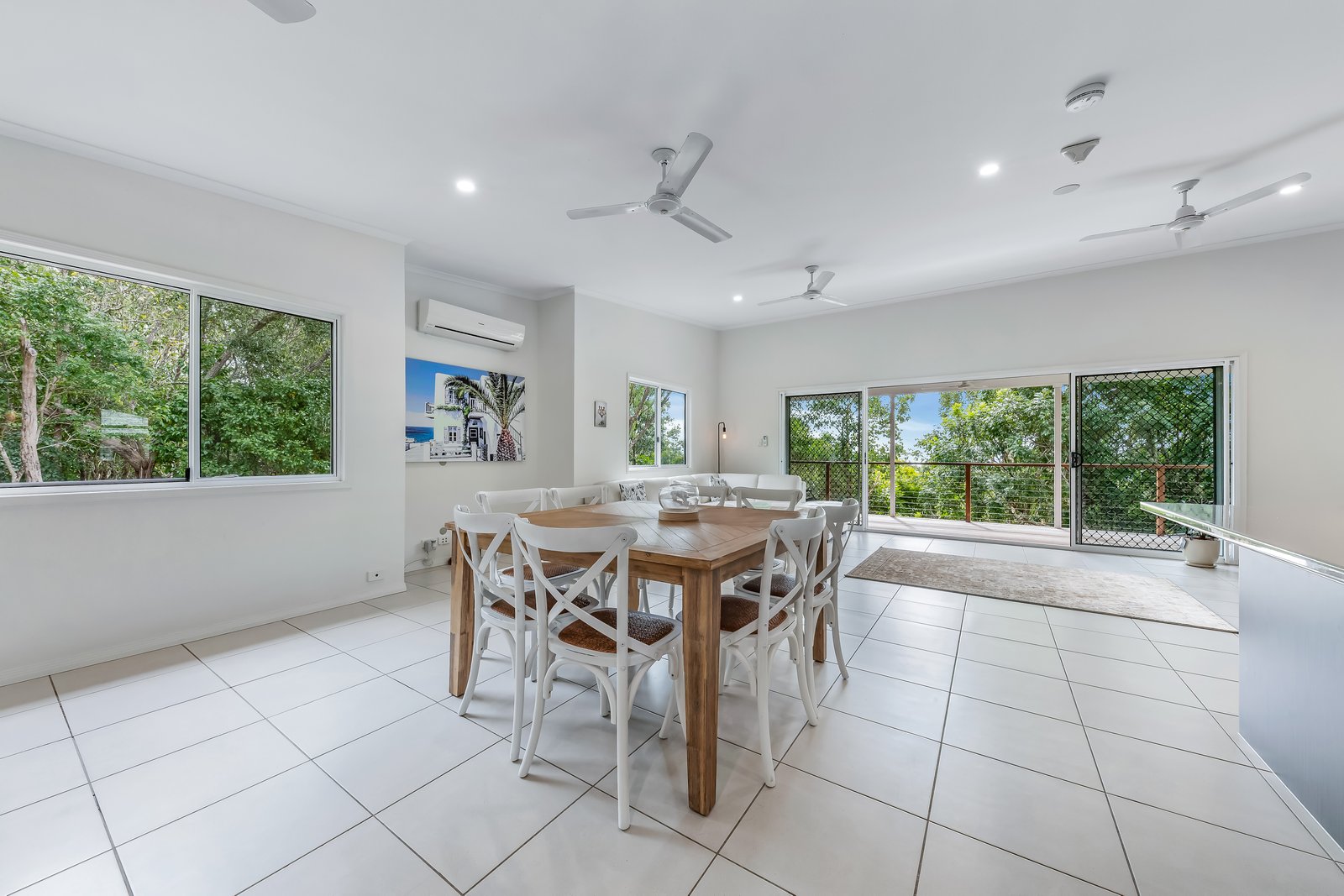 6A Yachtsman Parade CANNONVALE 9