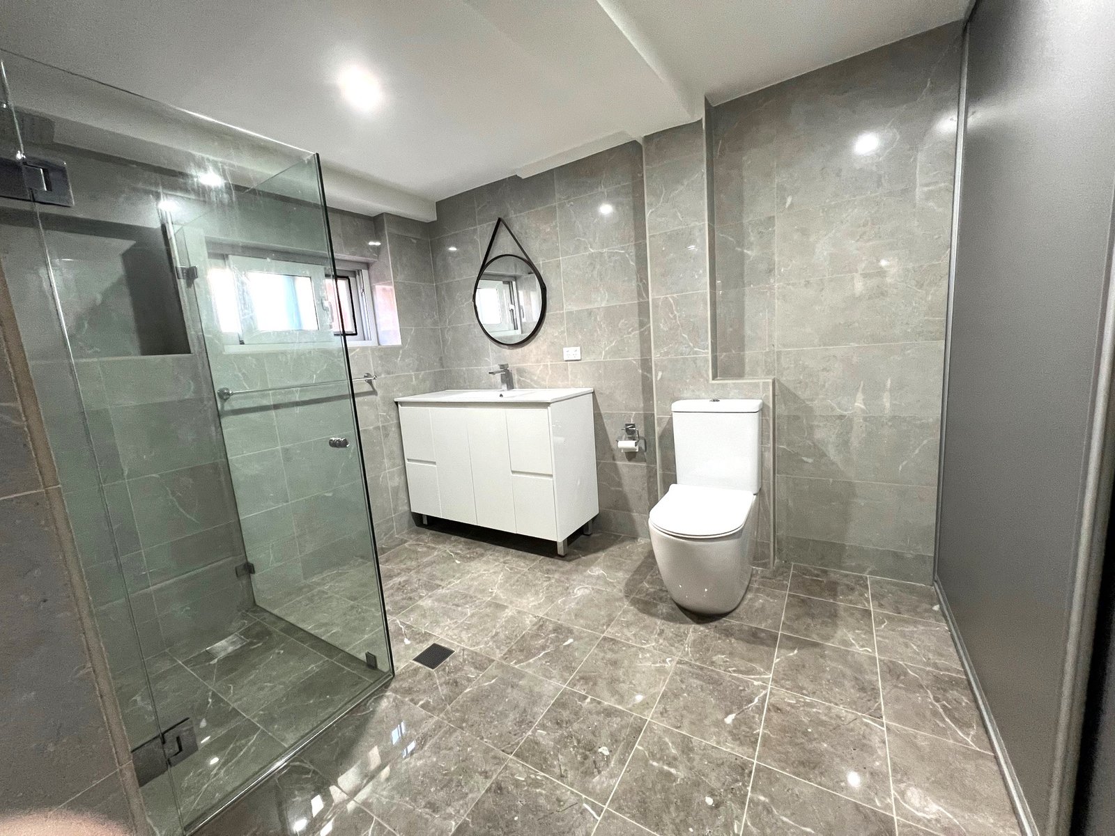 6B BURRADOO ROAD,  BEVERLY HILLS 4