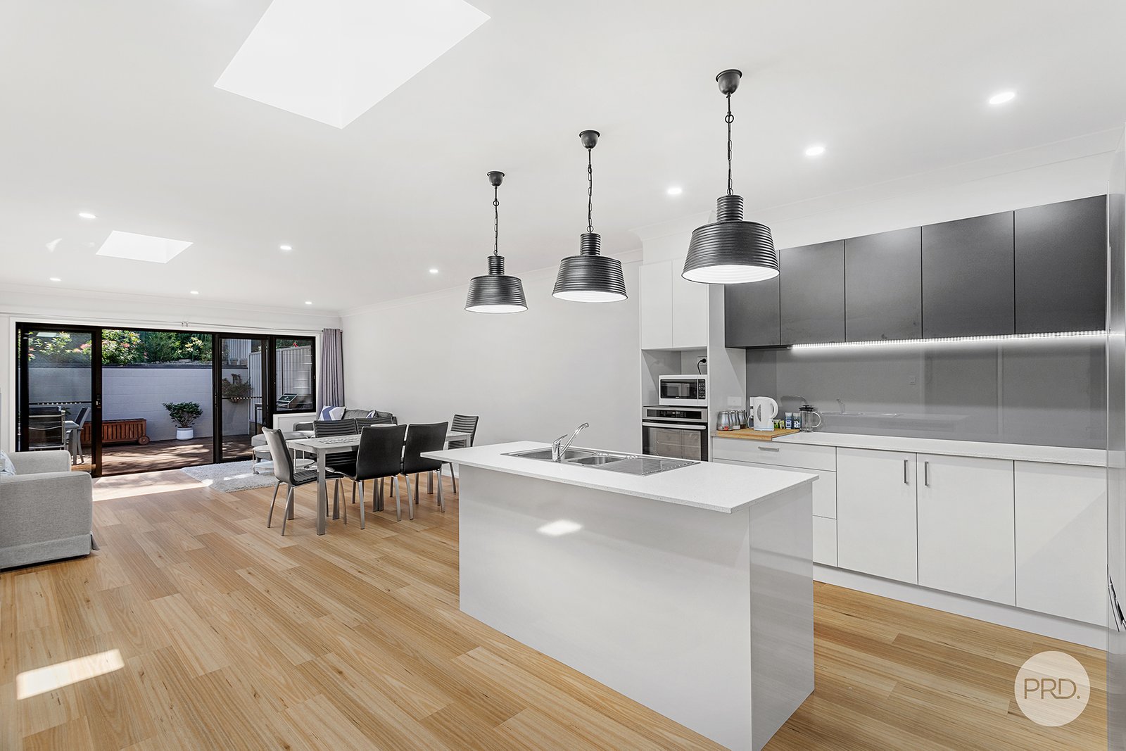 6B Hough Street NELSON BAY 2