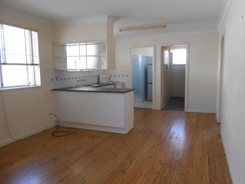 6B Martin Street TAMWORTH 4