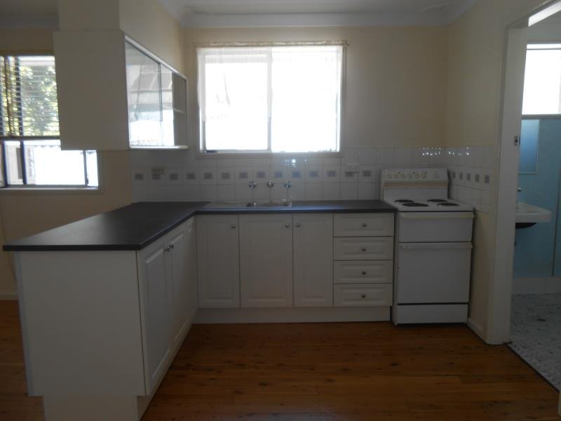 6B Martin Street TAMWORTH 7