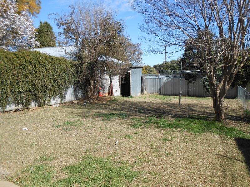 6B Martin Street TAMWORTH 9