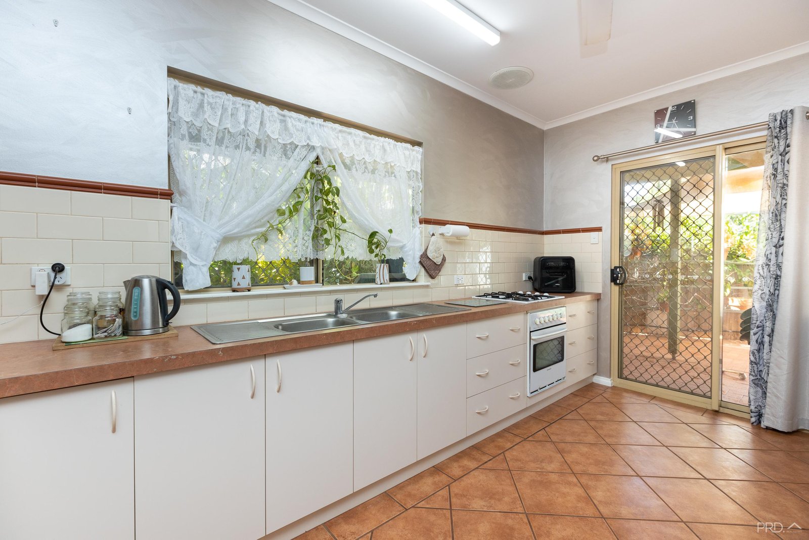 6b Morgan Court CABLE BEACH 16