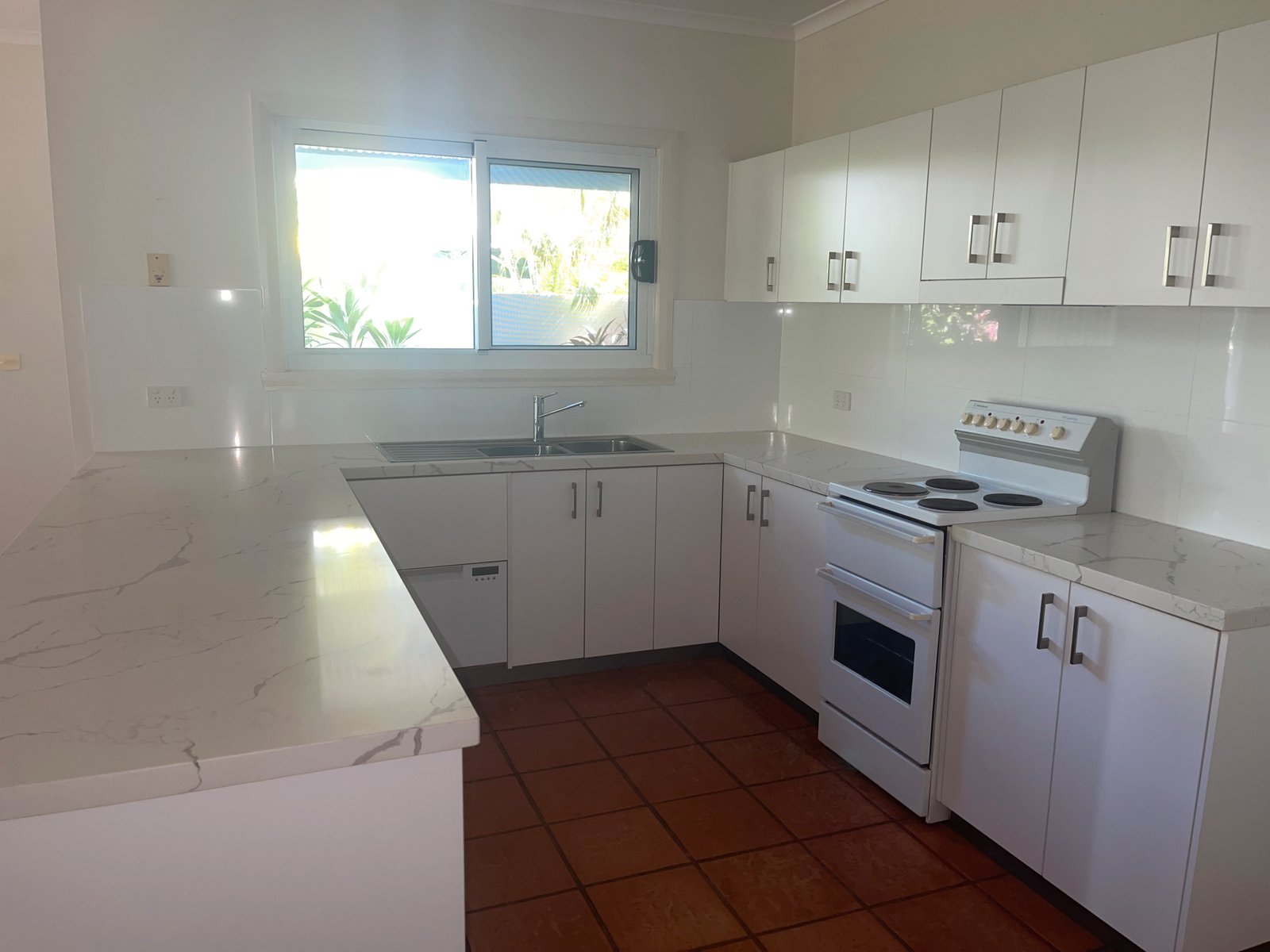 6B Slater Road CABLE BEACH 8