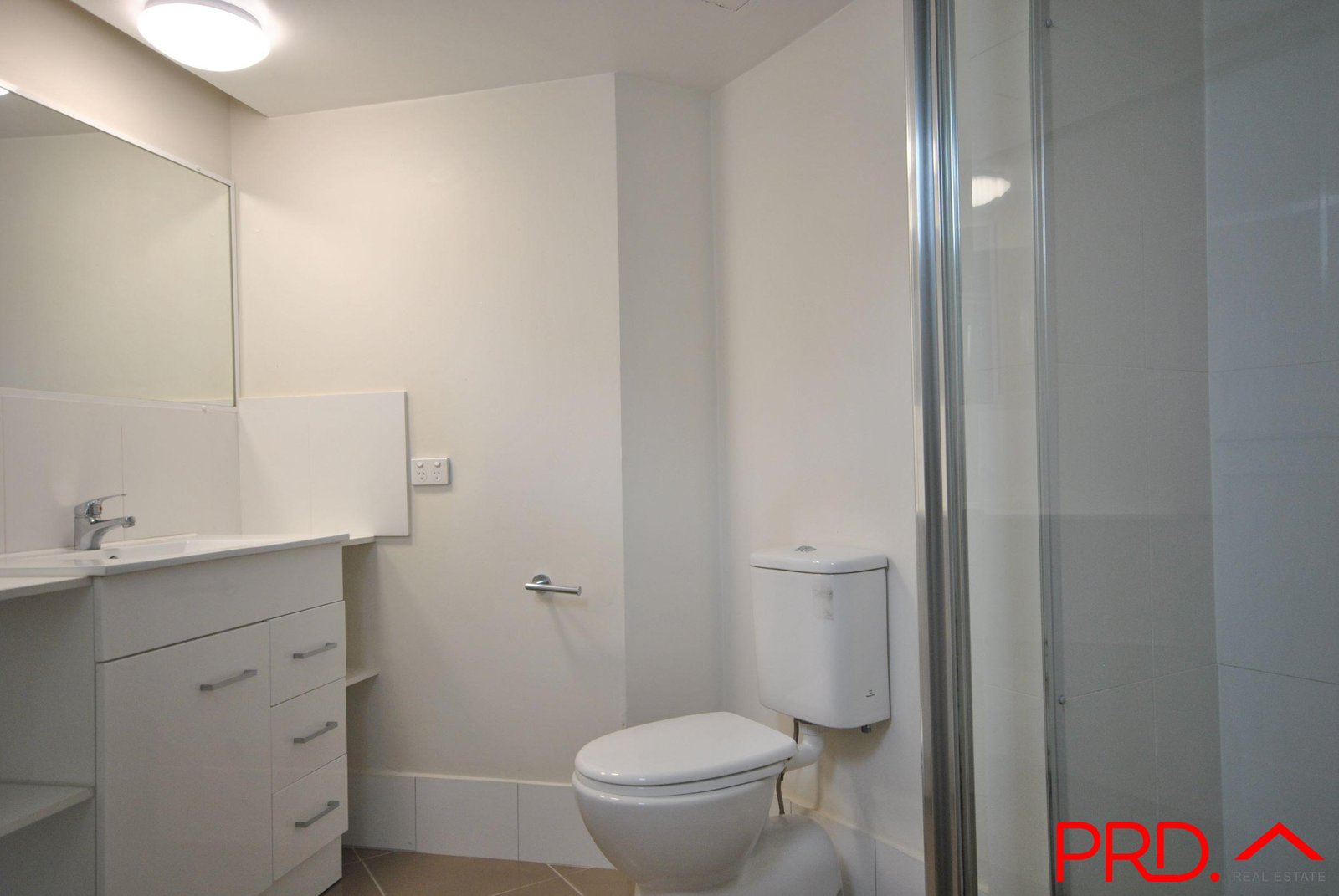 6c/114 Marine Parade SOUTHPORT 8