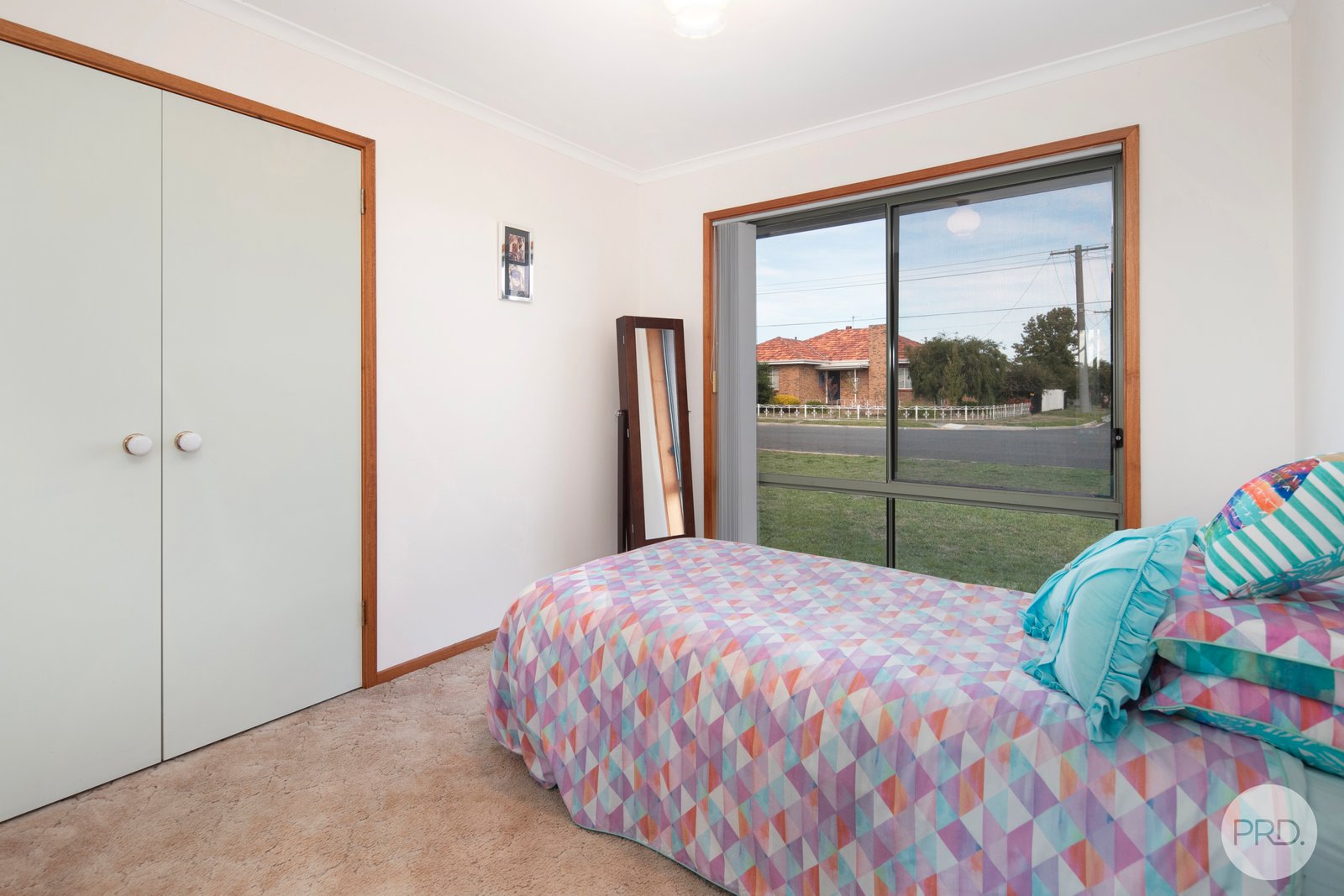 7-9 Picton Street SEBASTOPOL 12