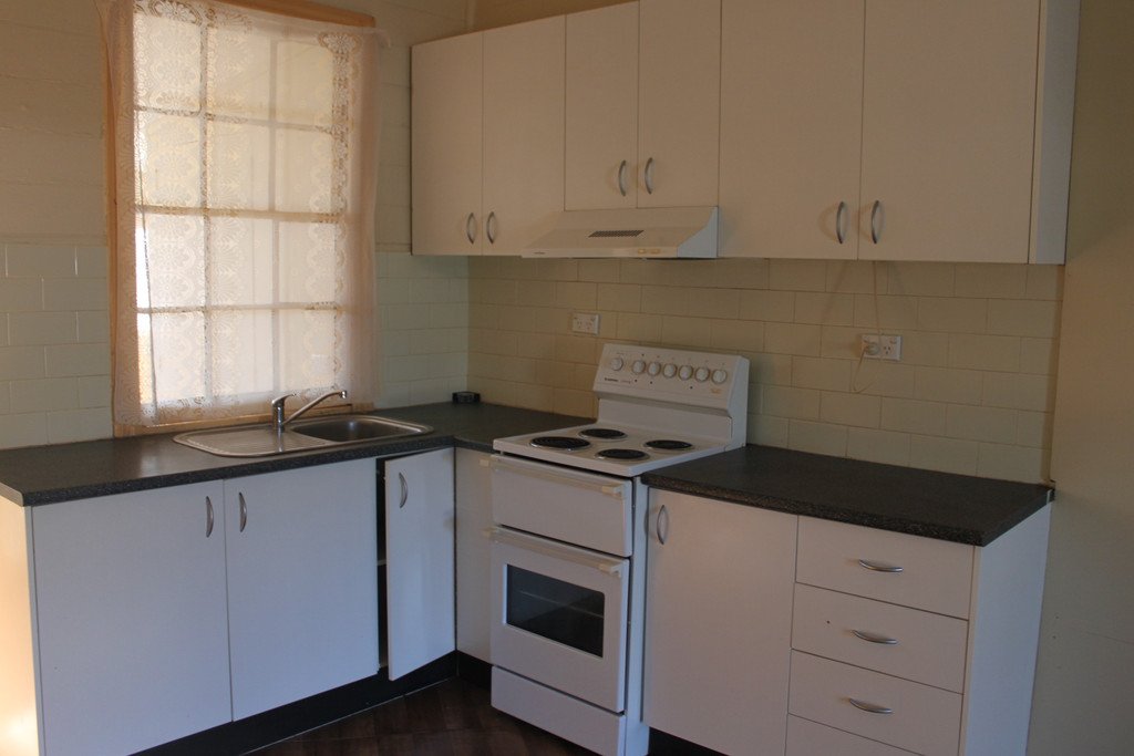 7-9 Selwyn  TUMBARUMBA 3