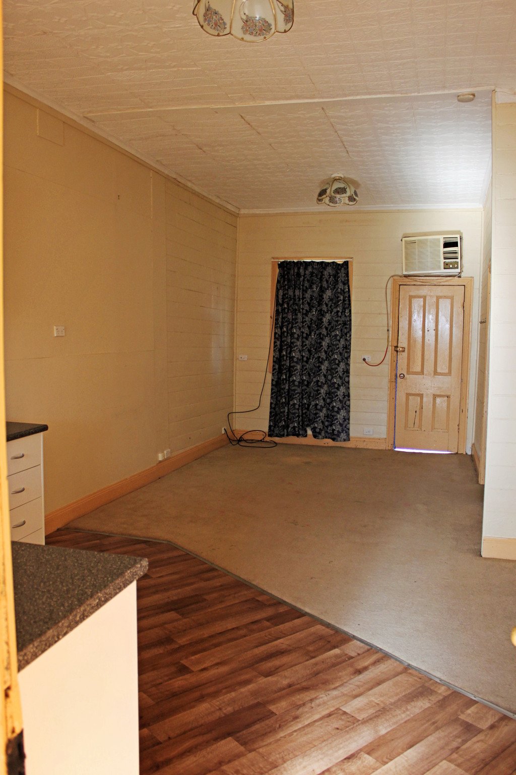 7-9 Selwyn  TUMBARUMBA 4