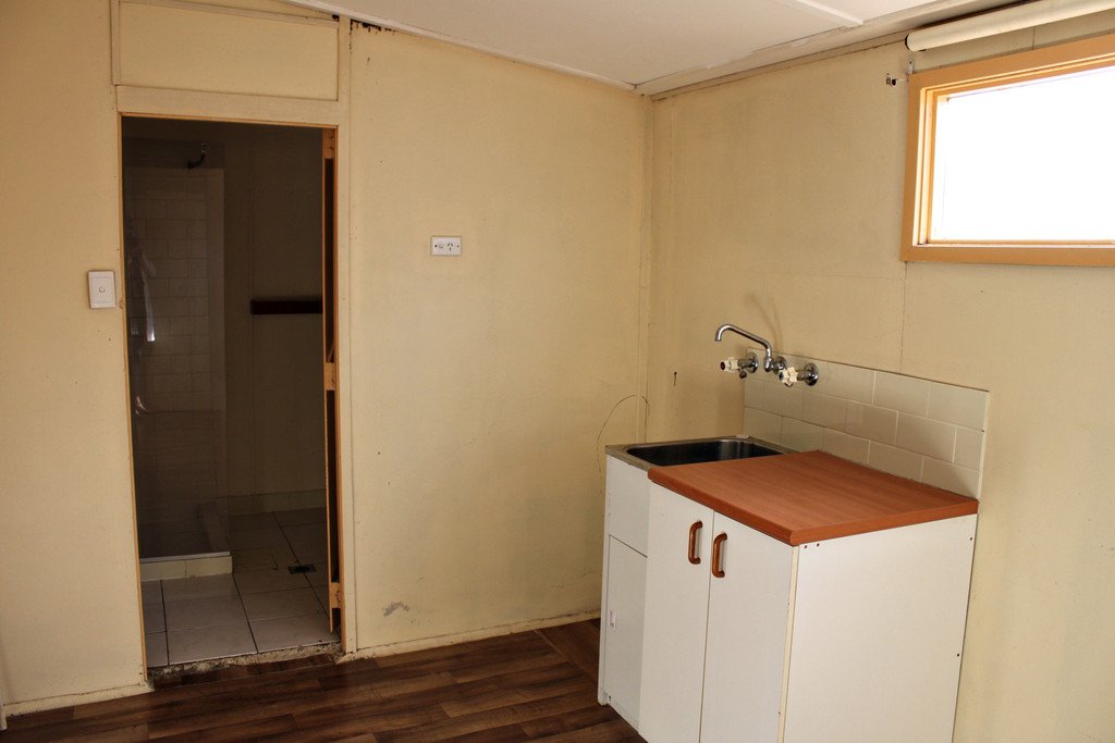 7-9 Selwyn  TUMBARUMBA 8