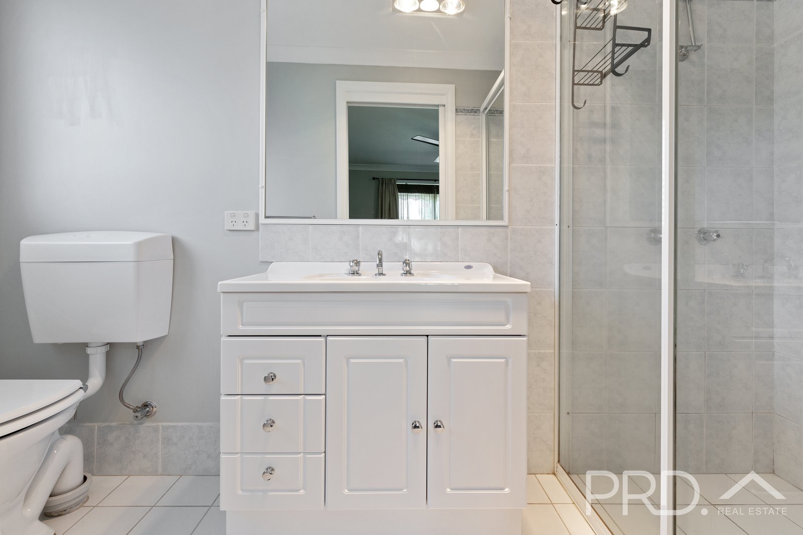 7-9 Sydney Street TUMUT 6