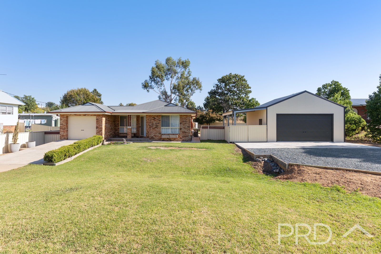 7-9 Sydney Street TUMUT 18