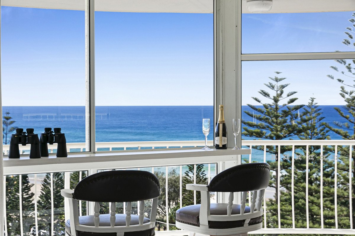 7 A/238 The Esplanade Burleigh Heads 2