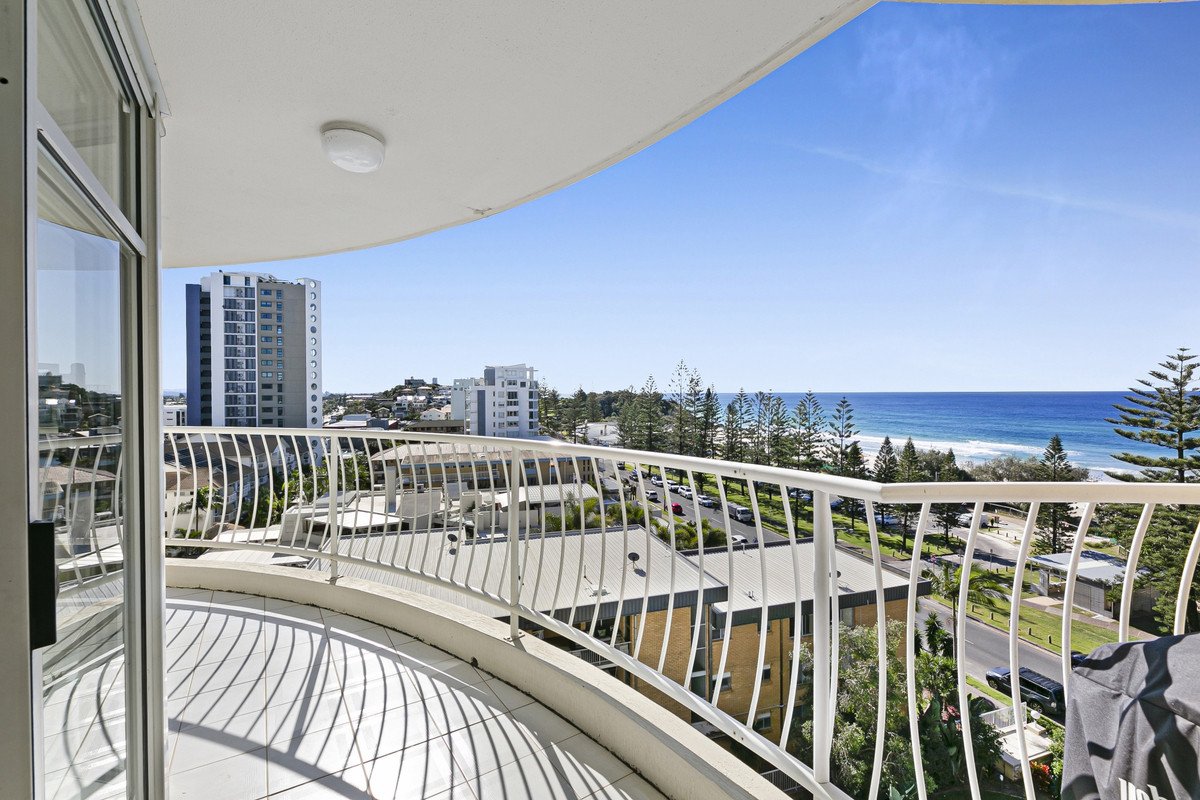 7 A/238 The Esplanade Burleigh Heads 9