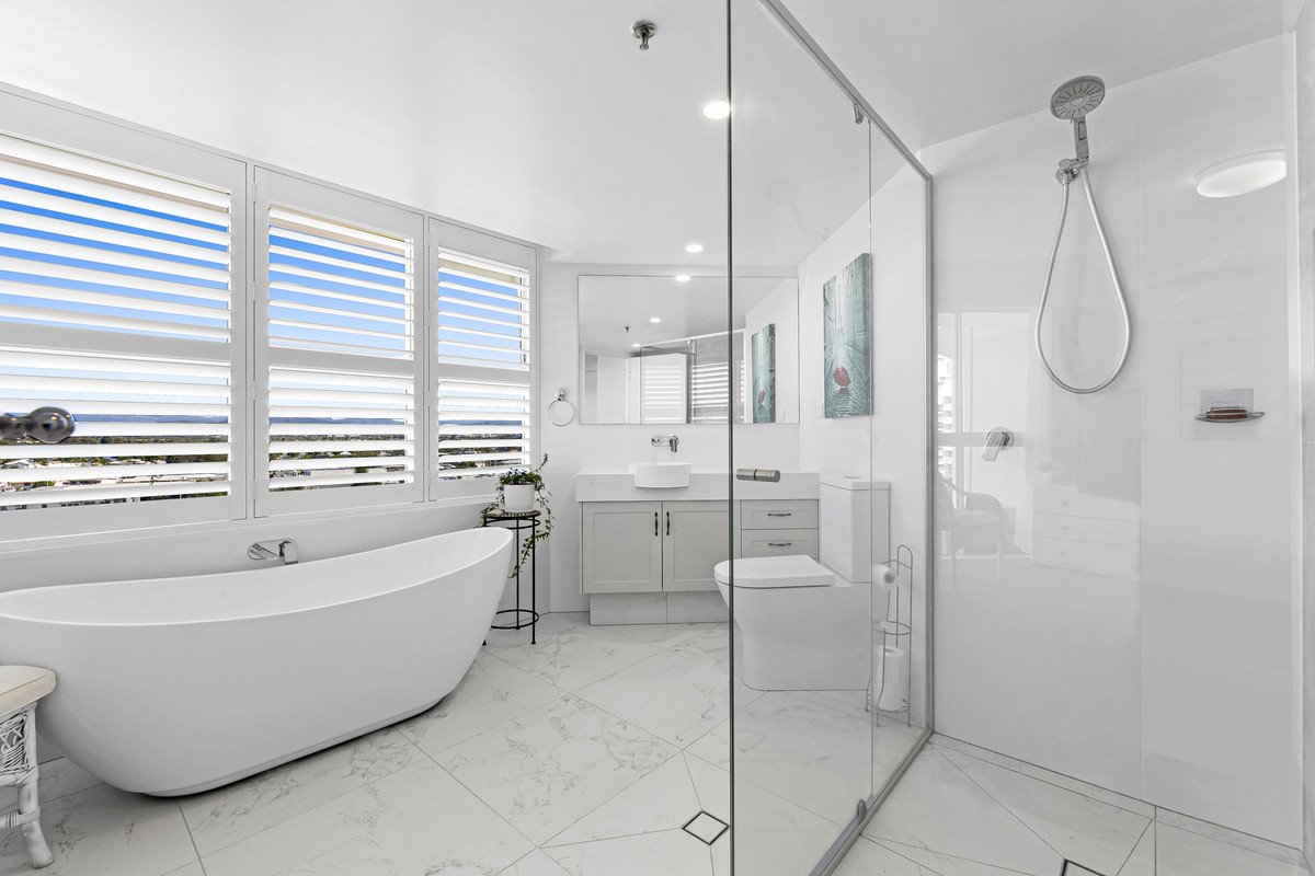 7 A/238 The Esplanade Burleigh Heads 15