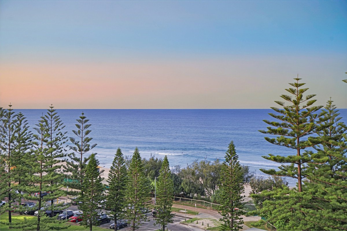 7 A/238 The Esplanade Burleigh Heads 21