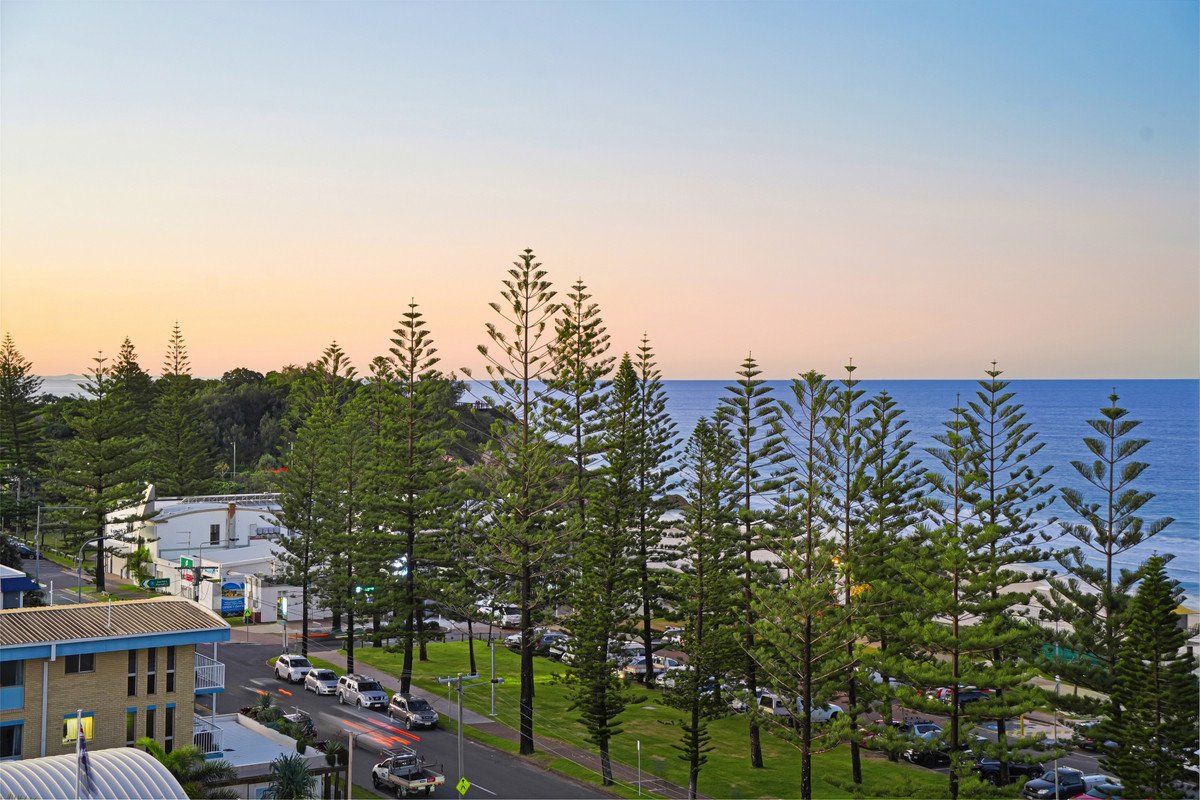 7 A/238 The Esplanade Burleigh Heads 22