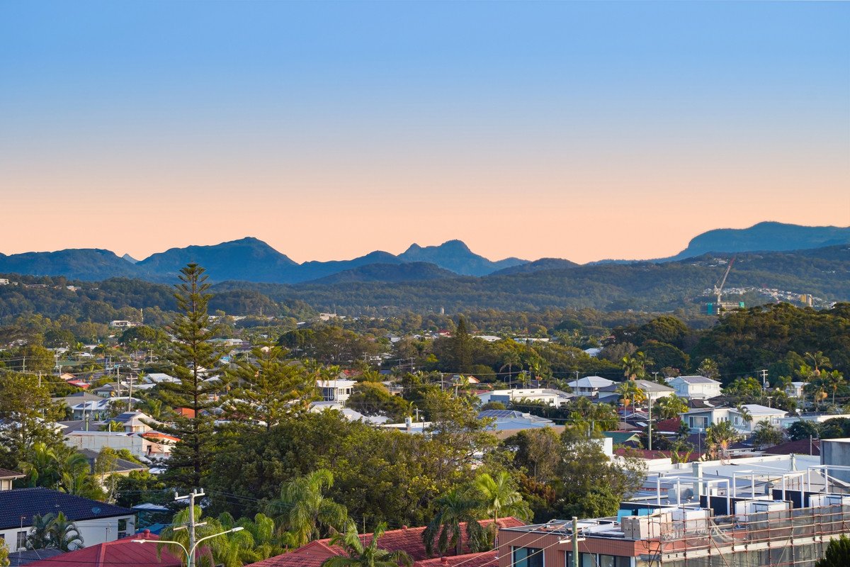 7 A/238 The Esplanade Burleigh Heads 26