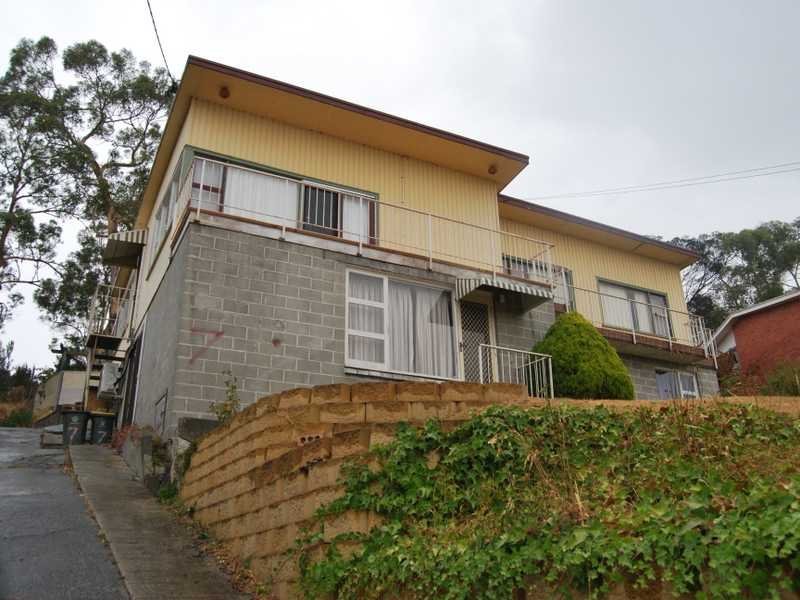7 Acacia Court AUSTINS FERRY 9